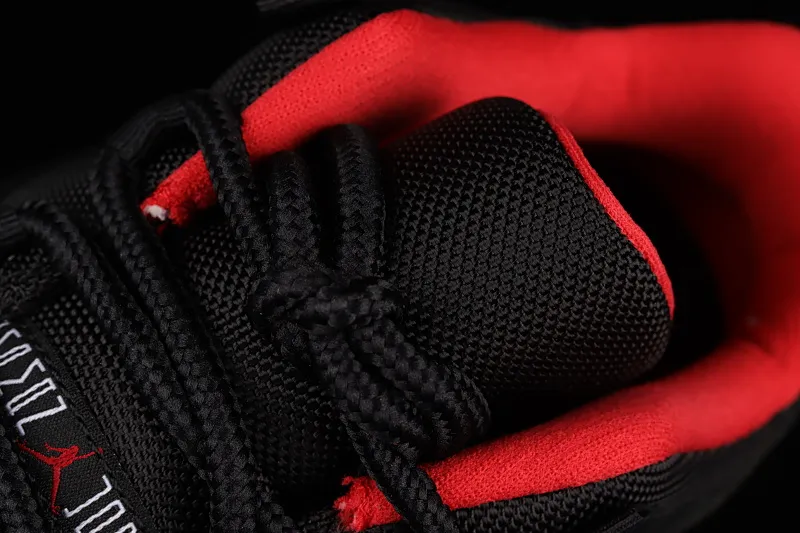 All categories Air Jordan Jordan series basketball shoes Air Jordan 11 F version Air Jordan 11 Low Bred AJ11 Joe 11 patent leather black and red genuine carbon low-top basketball shoes 528895-012